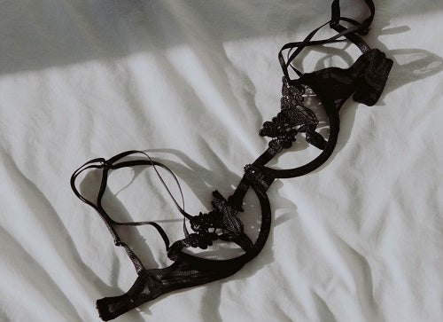¿Qué lencería debo usar para una noche romántica?
